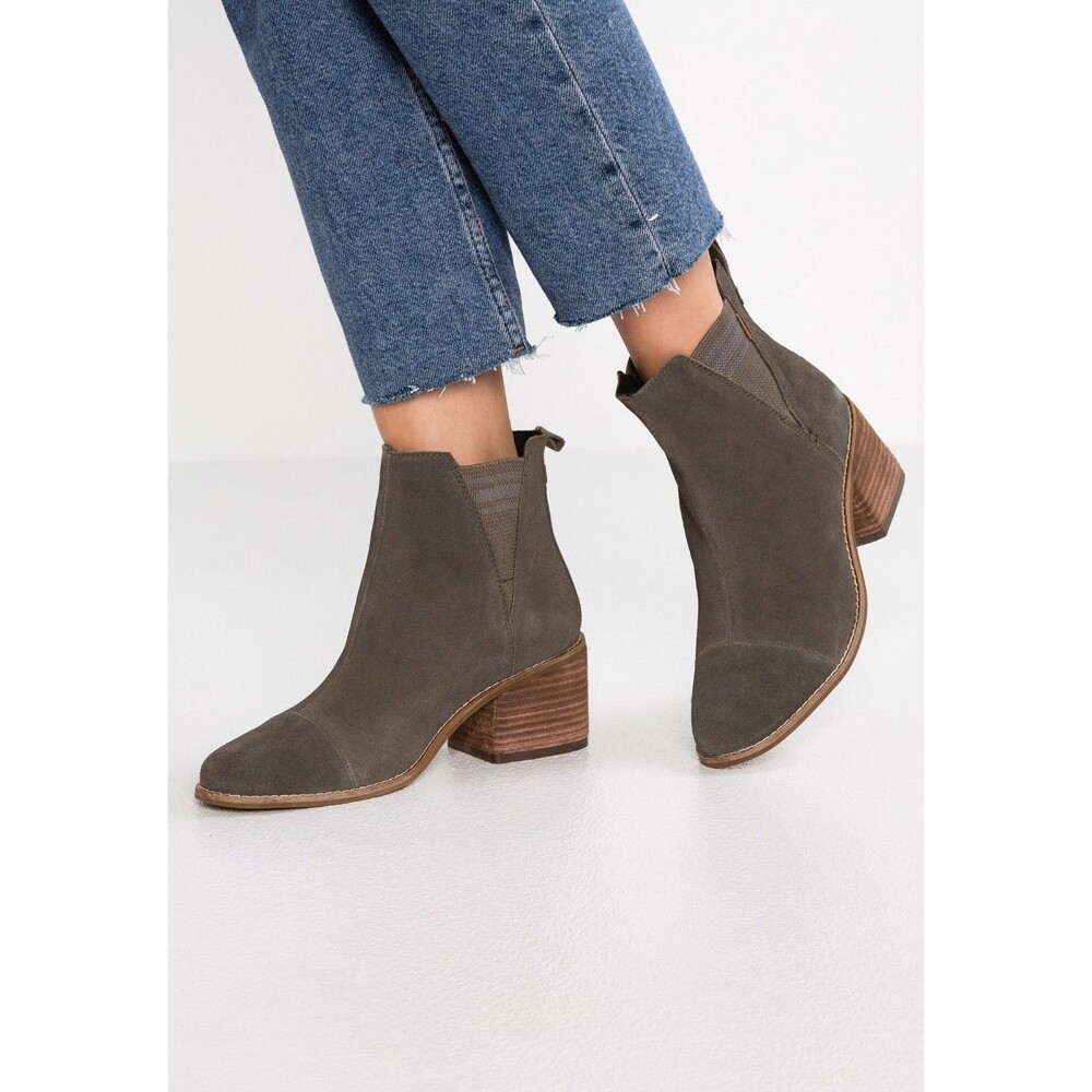 Toms Classic Women's Ankle Boots 6